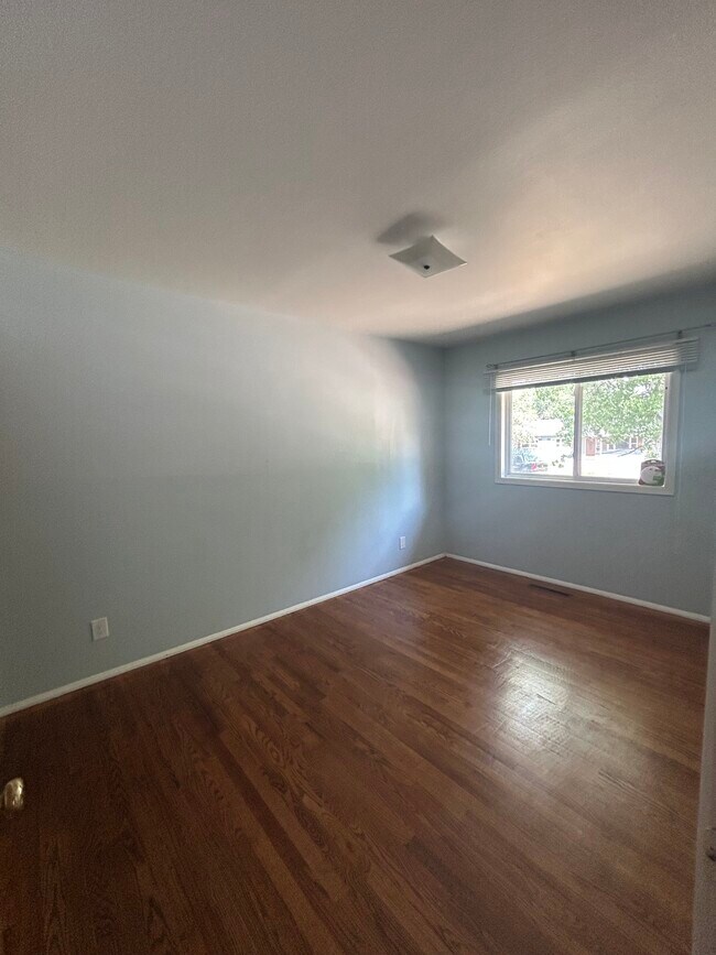 Building Photo - 1618 Querida Dr