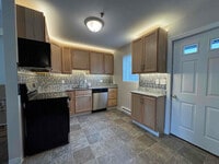 Building Photo - 3 Cook St