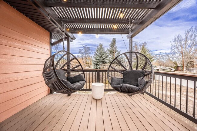 Building Photo - 12080 W 32nd Dr