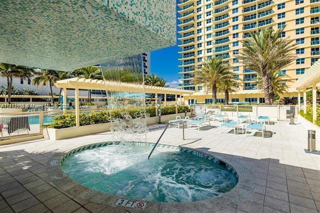 Building Photo - 2501 S Ocean Dr