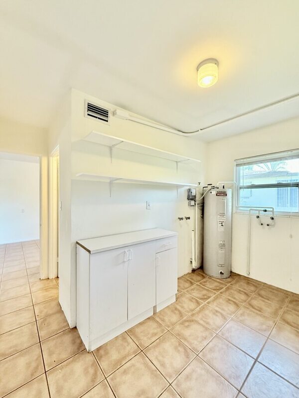 Building Photo - 14218 Sharon Dr