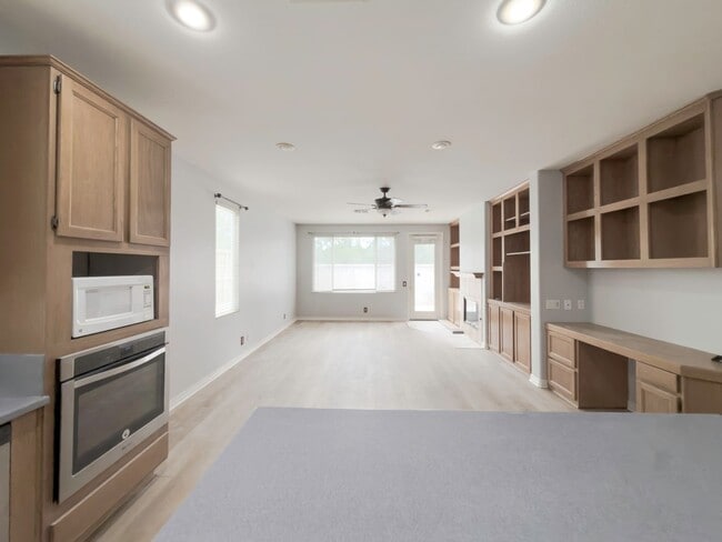 Building Photo - COMING SOON! Cute, Single Story Home For Rent In Temeku Hills!