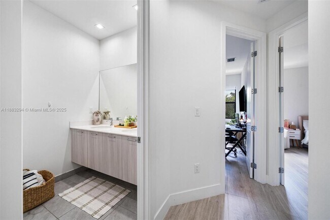 Building Photo - 4408 NW 80th Ave