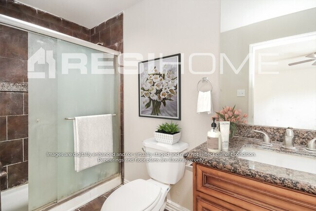 Building Photo - 14003 Apple Dr
