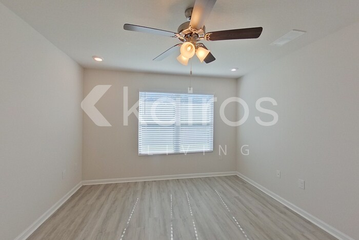 Building Photo - 4784 Malay Cir