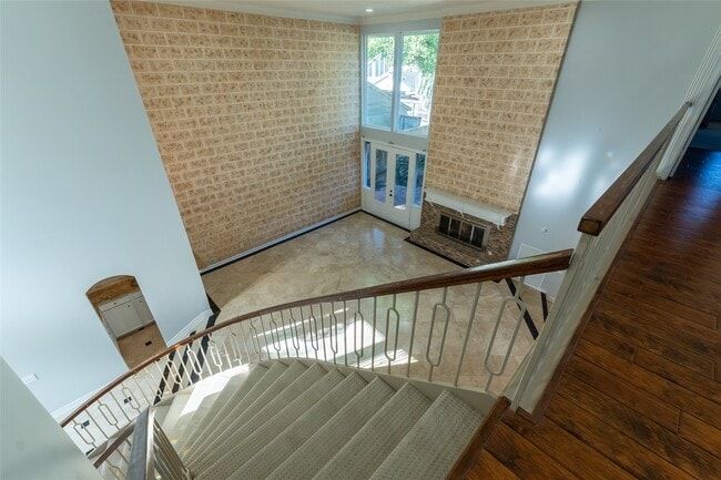 Building Photo - 810 Ivy Wall Dr