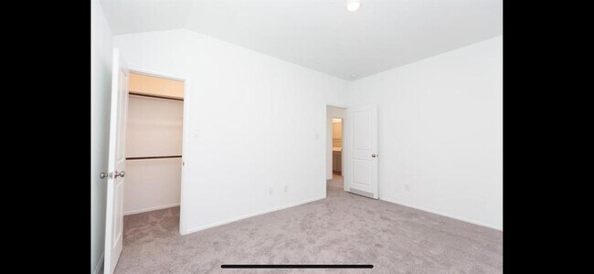 Building Photo - 19044 Pinewood Grove Trl