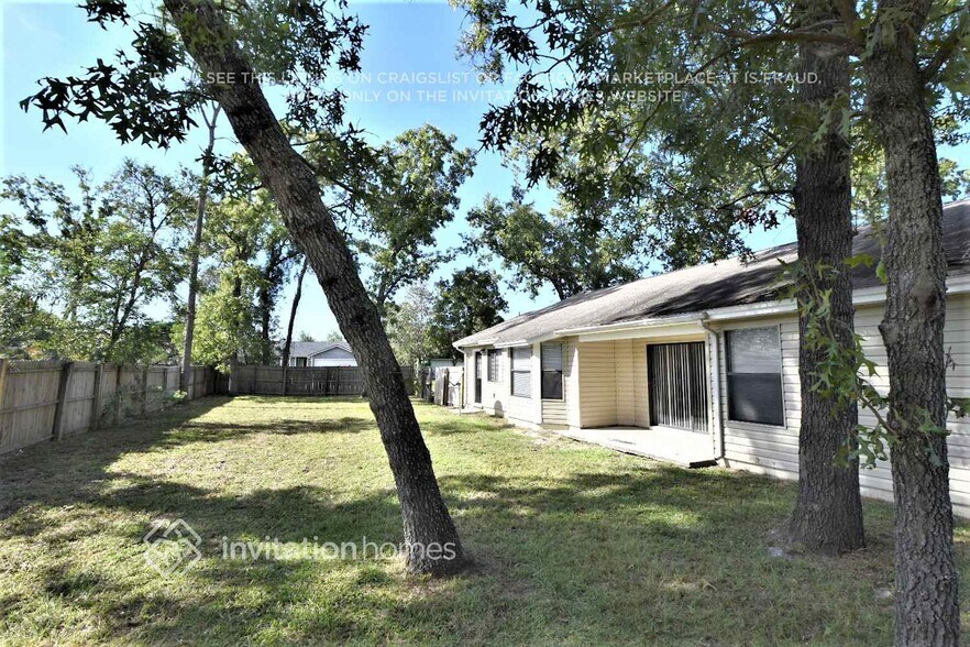 Building Photo - 8478 Wessex Ct