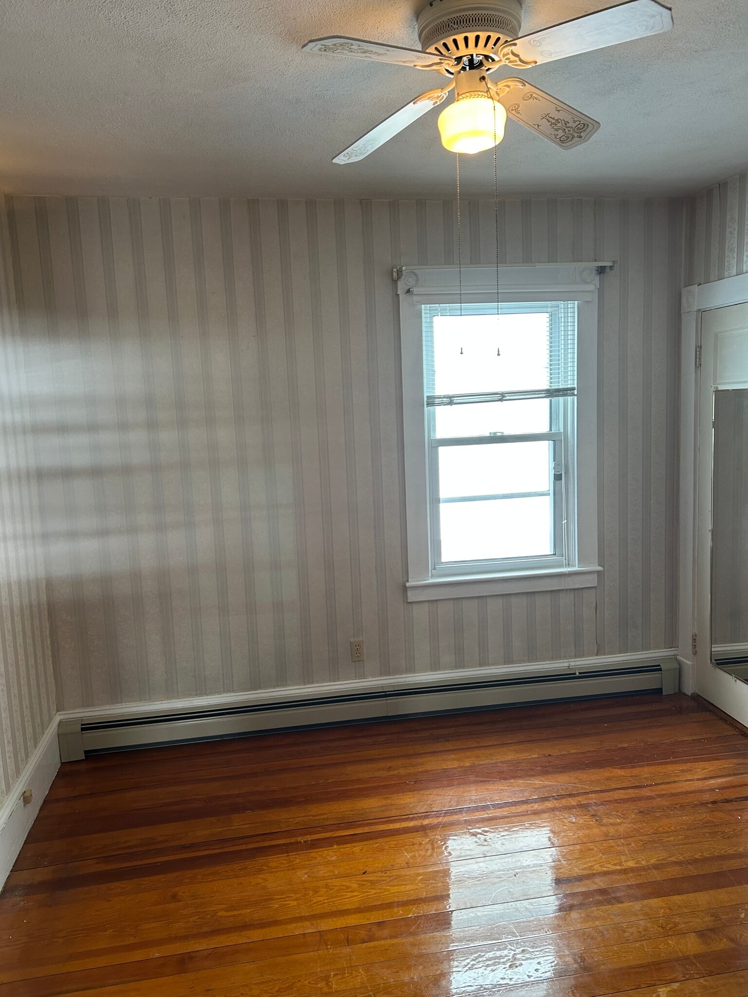 Building Photo - 121 Hope St