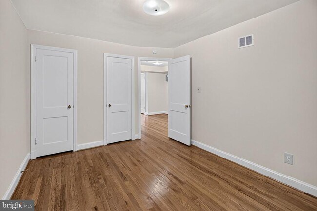 Building Photo - 7814 Tilbury St