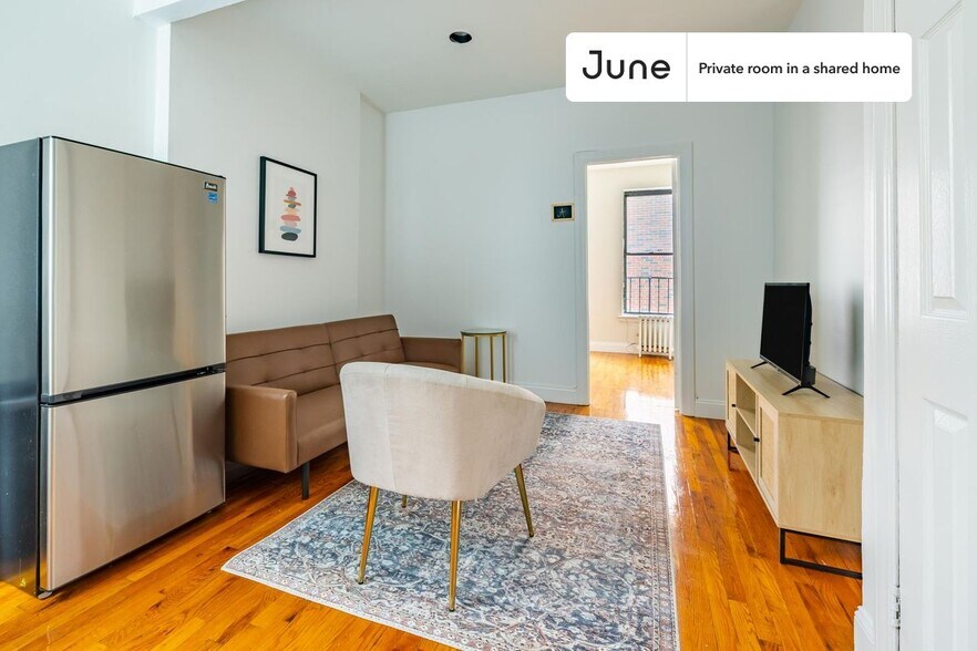Building Photo - Room in Shared 2 bed/1 bath home