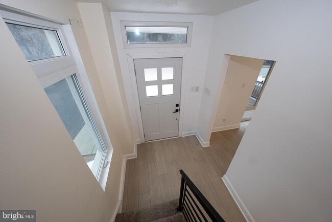 Building Photo - 622 Spring Ave