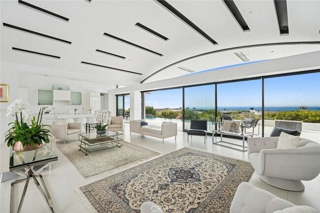 Building Photo - 4607 Perham Rd