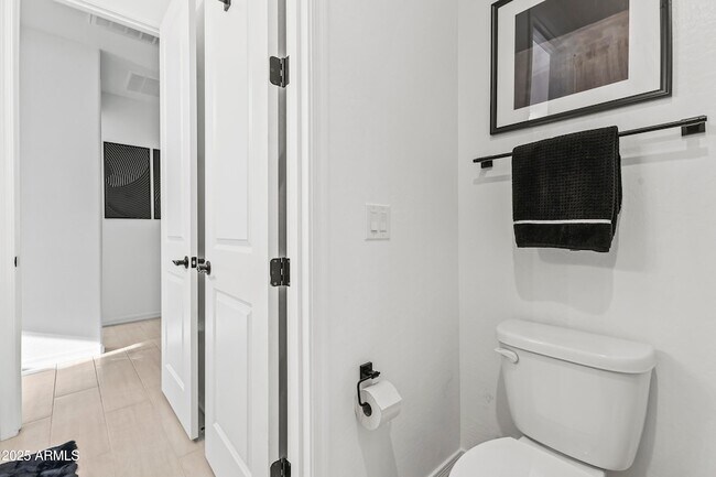 Building Photo - 5419 W Las Palmaritas Dr