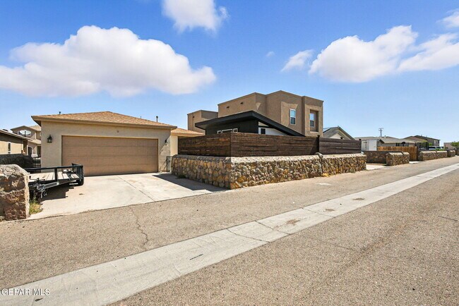 Building Photo - 14466 Alyssa Marie