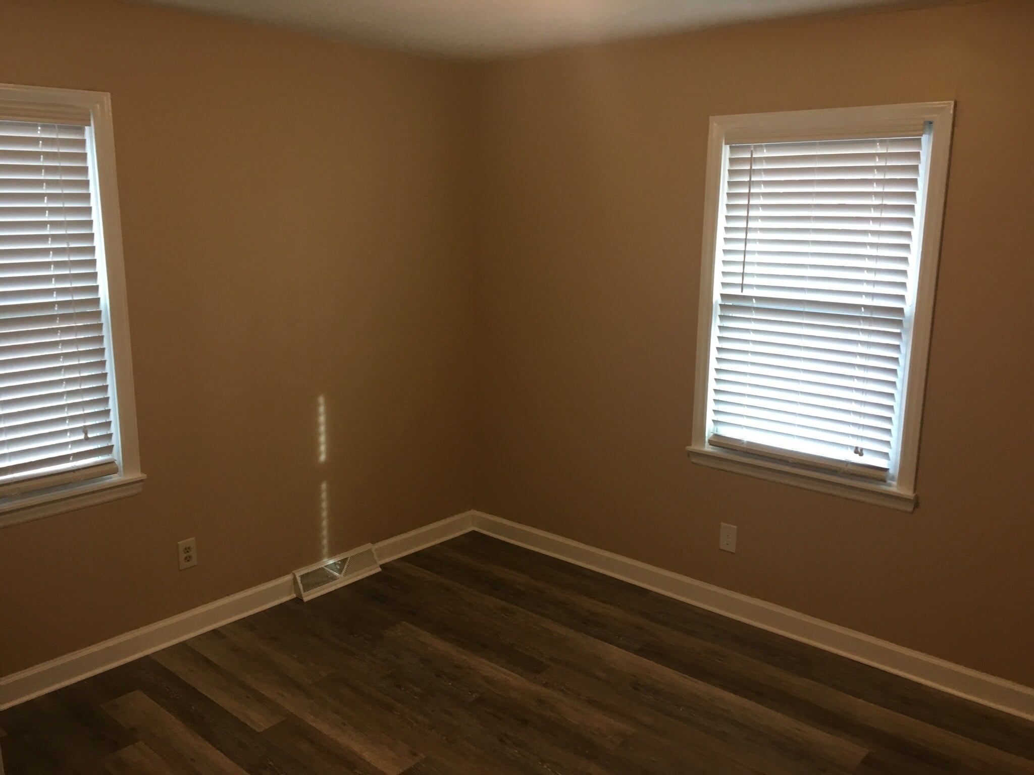 Building Photo - 510 Short St