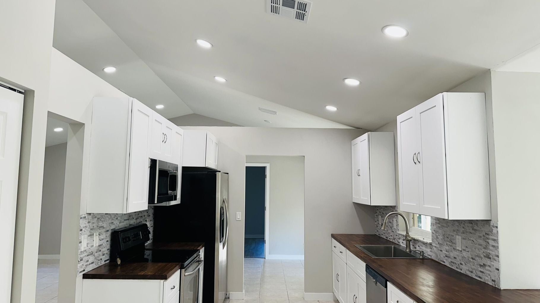 Building Photo - 12816 67th St N