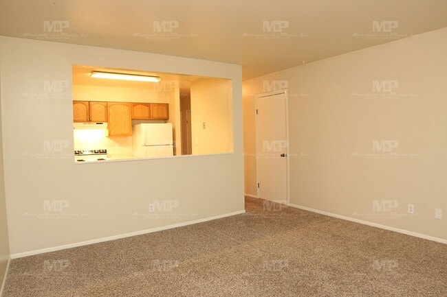 Building Photo - 1618 Edora Rd