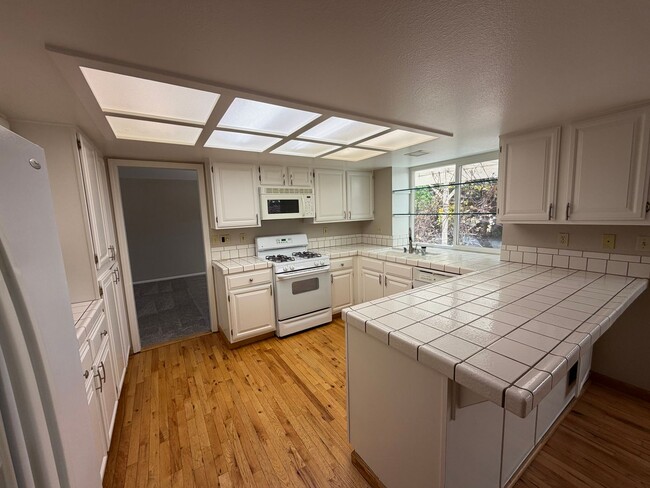 Building Photo - 3110 Sweet Clover St