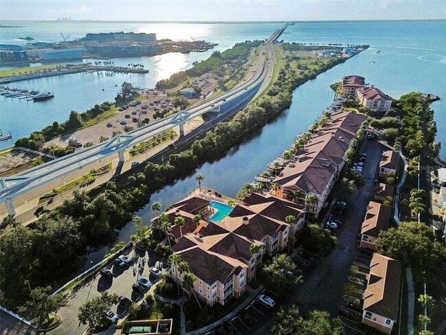 Building Photo - 5000 Culbreath Key Way