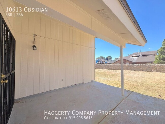 Building Photo - 10613 Obsidian-