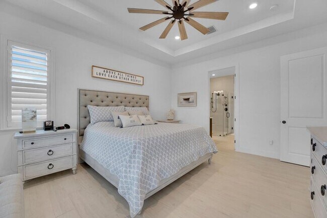 Building Photo - 15763 Longboat Key Dr