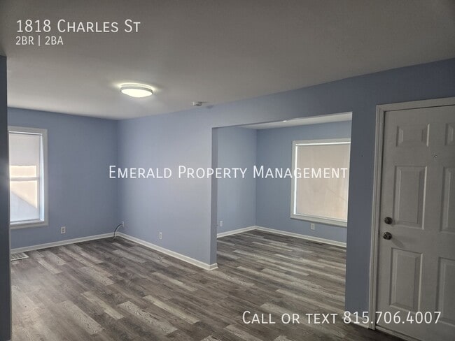 Building Photo - 1818 Charles St