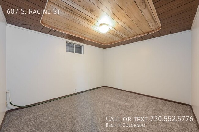 Building Photo - 687 S Racine St