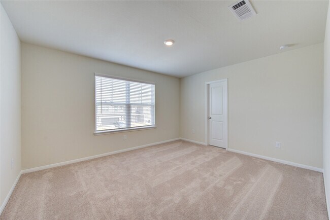 Building Photo - 11715 Braemar Village Dr