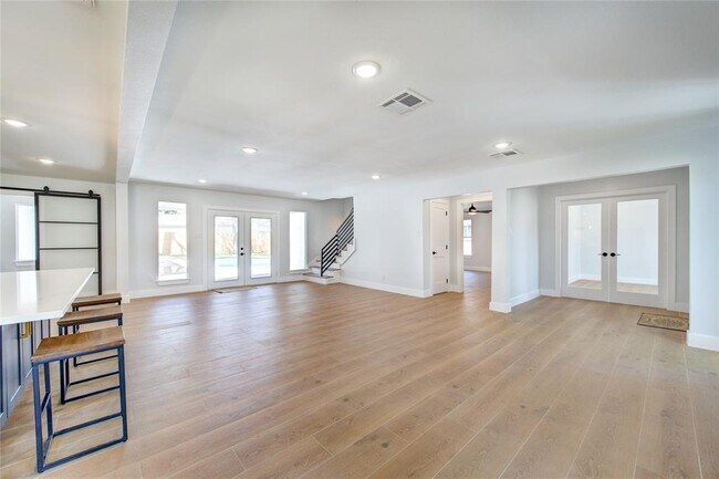 Building Photo - 1810 Eagle Falls Ct