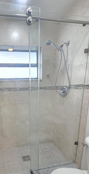 Building Photo - 15081 SW 127th Ct