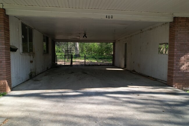 Building Photo - 460 Rogers St NW