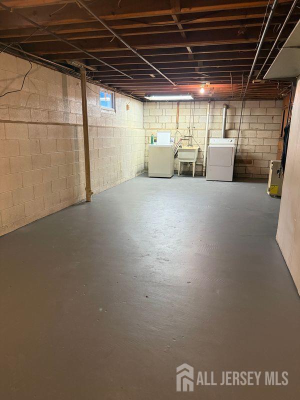 Building Photo - 710-712-712 Drake Ave