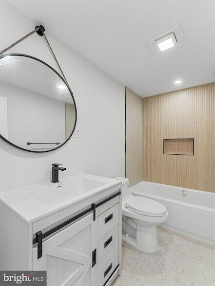Building Photo - 308 Delsea Dr