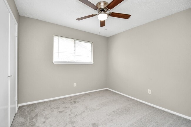 Building Photo - 14235 Bella Dr