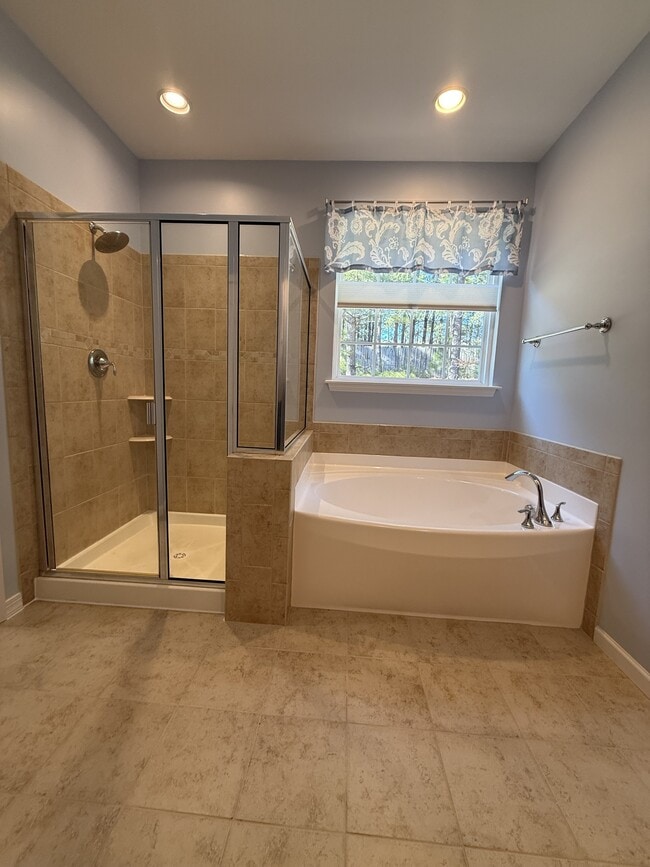 Building Photo - 505 Sweet Laurel Ln