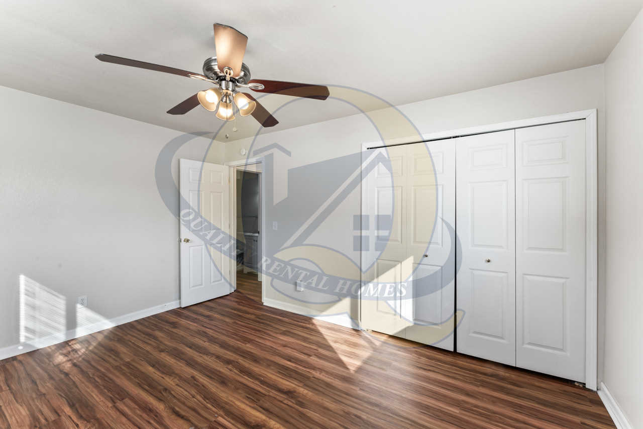 Building Photo - 7399 Roger Thomas Dr