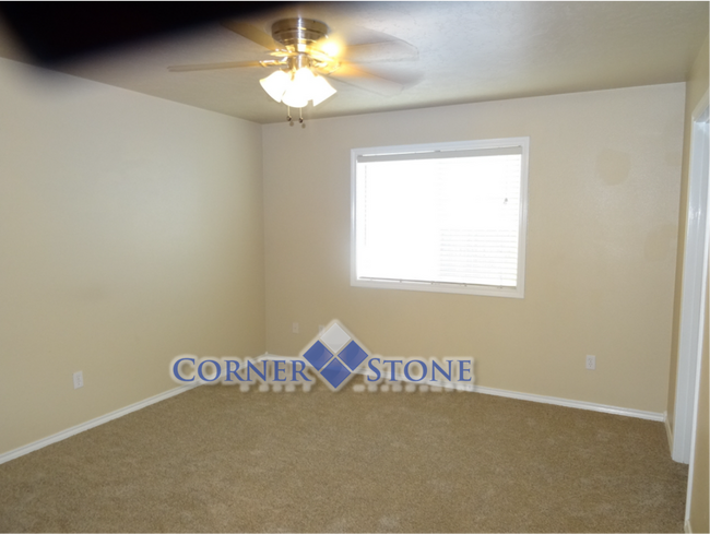 Building Photo - 3258 W Salmon Creek St