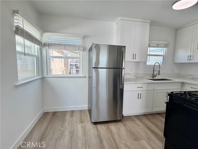 Building Photo - 908 Manhattan Ave