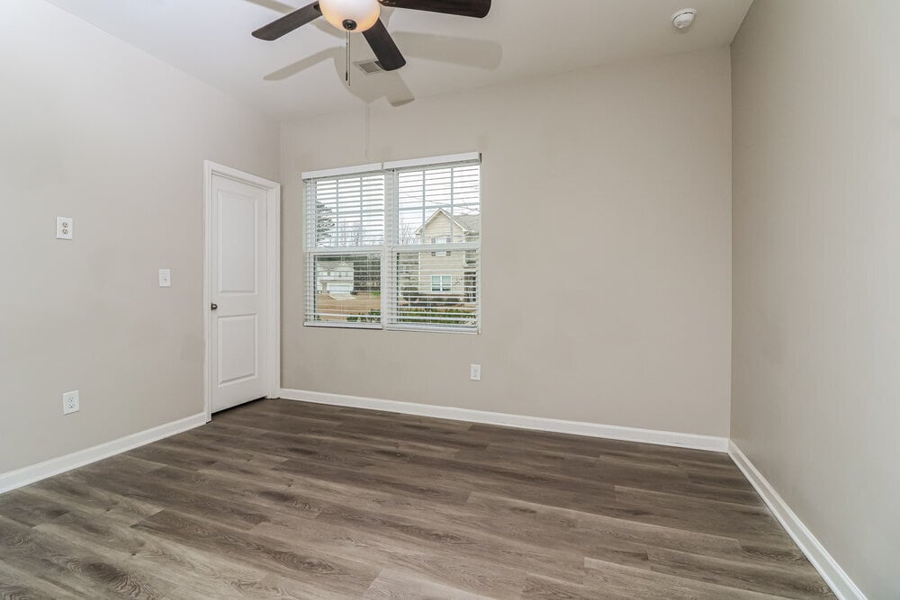 Building Photo - 145 Cottontail Ln