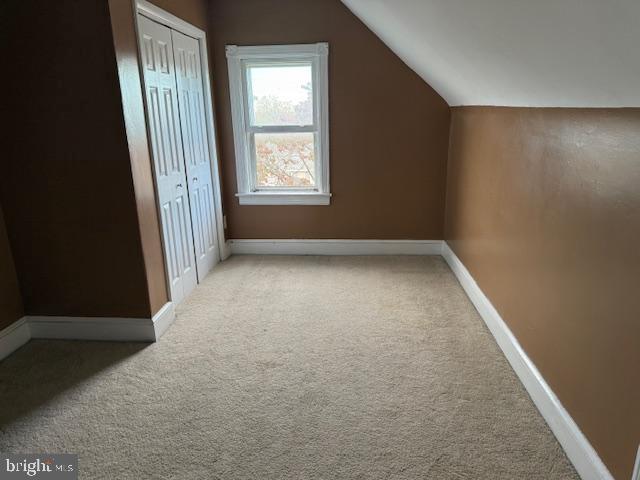 Building Photo - 555 Velde Ave