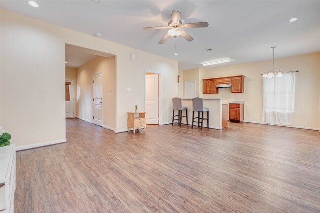 Building Photo - 8605 Beviamo St