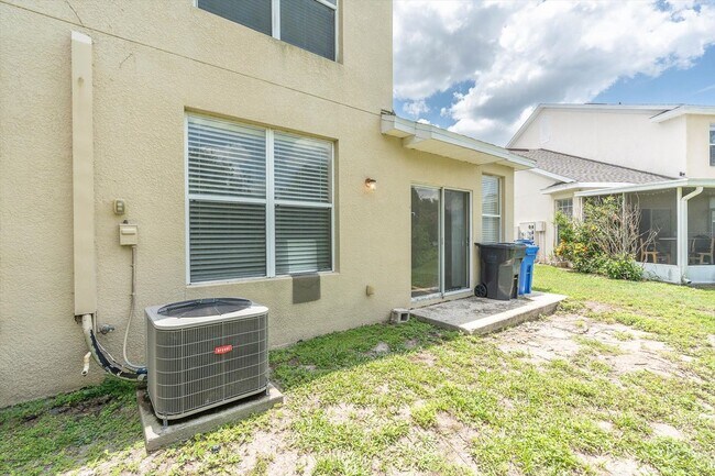 Building Photo - 9624 Carlsdale Dr