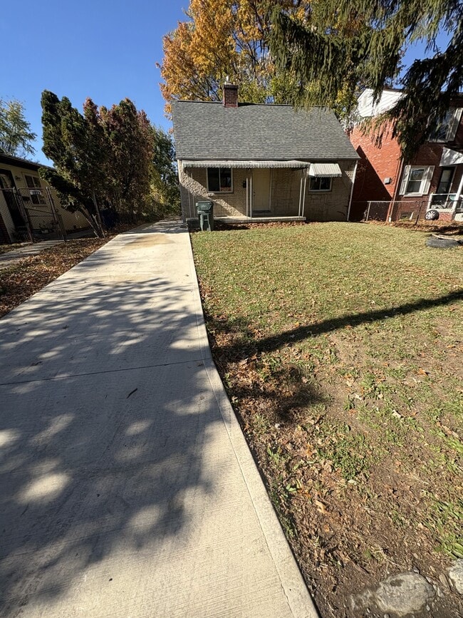 Primary Photo - 2227 Homestead Dr