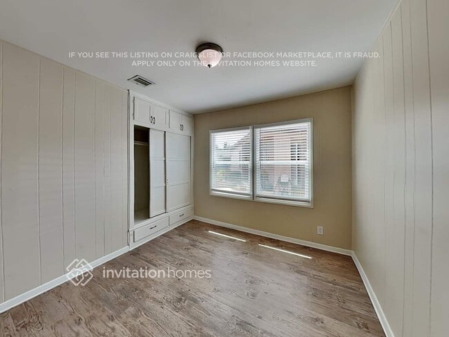 Building Photo - 18147 Archwood St