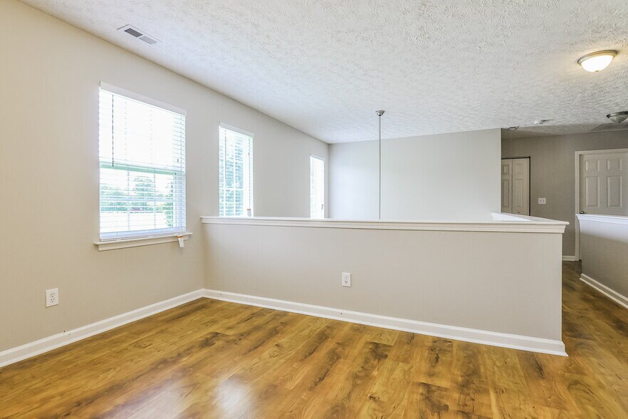 Building Photo - 1109 Braemar Highland Dr