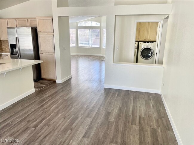 Building Photo - 6248 Small Point Dr