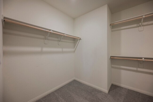 Building Photo - 402 Larksong Ave