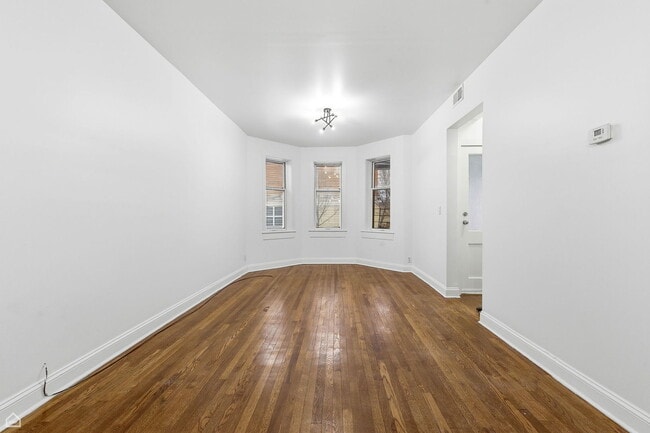 Building Photo - 5250 W Grace St