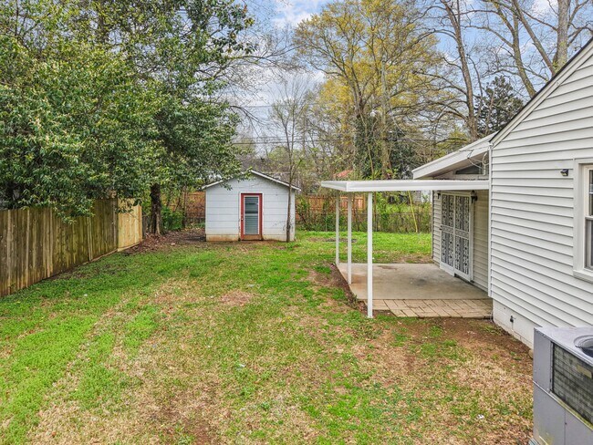Building Photo - 417 Price Dr